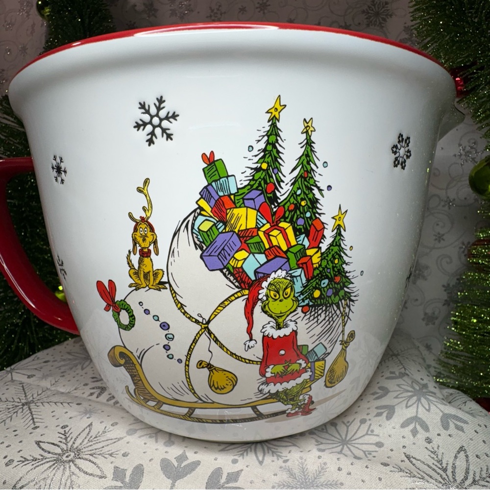 How The Grinch Stole Christmas XL Mixing Bowl-Grinch Max Sled Of Stolen Presents - Picture 9 of 12